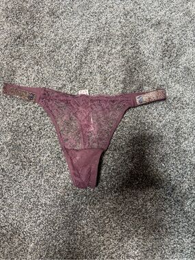 Victoria's Secret Lace Thong in Mauve with Sparkle Waistband